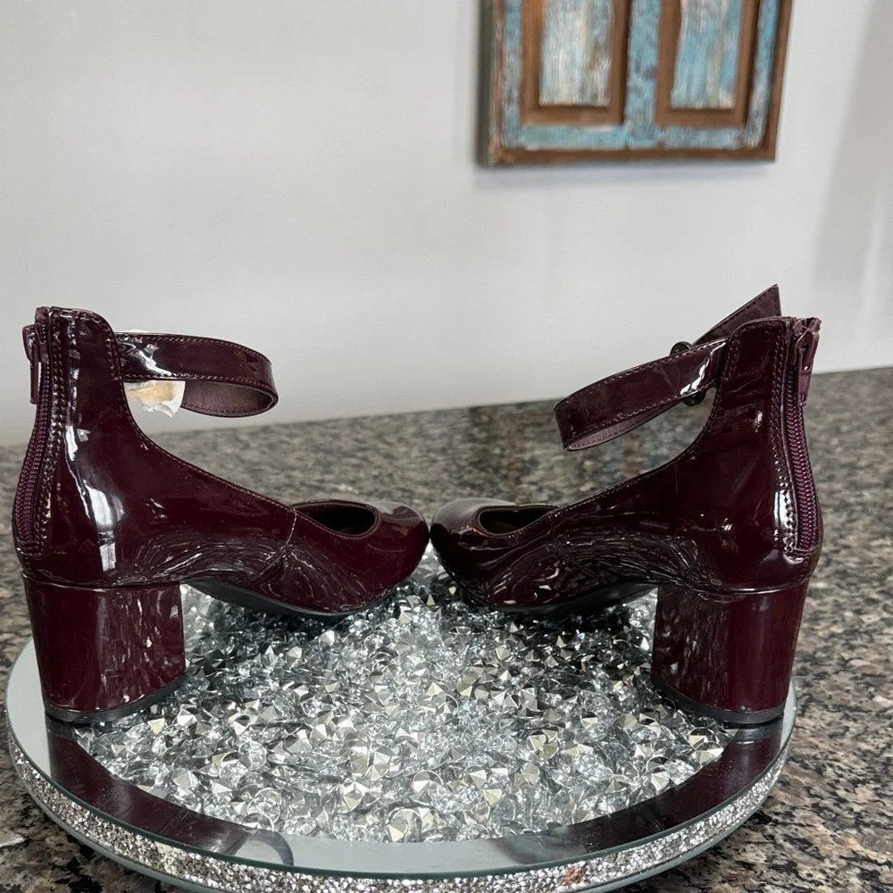 Alfani Dark Burgundy glossy Heels NWOT 7.5 wide